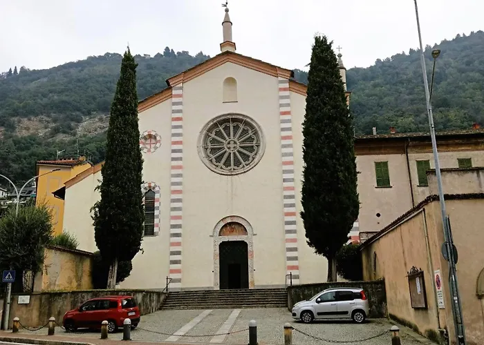 Stylish Grey - 5 Minutes From The Como